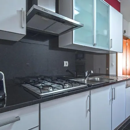 Apartment Ferienwohnung Fuer 2 Personen Ca 95 Qm In So Martinho, Madeira Und Umgebung